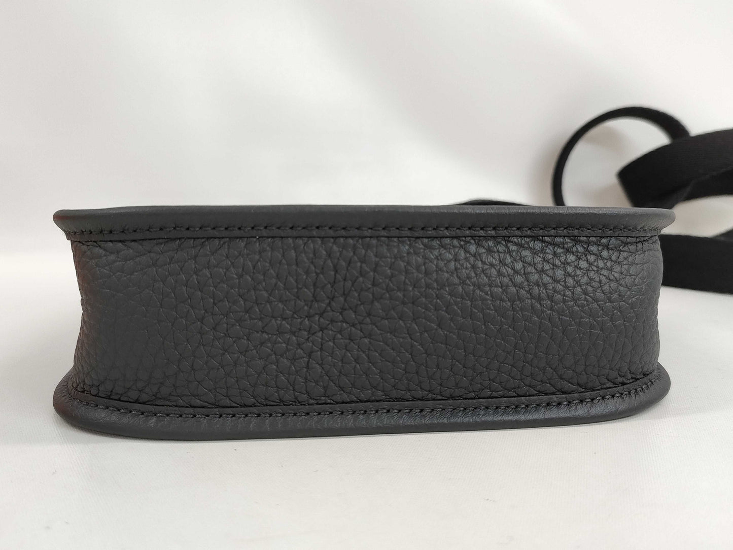 HERMES Evelyn TPM Taurillon Clemence Black W-stamped Shoulder Bag