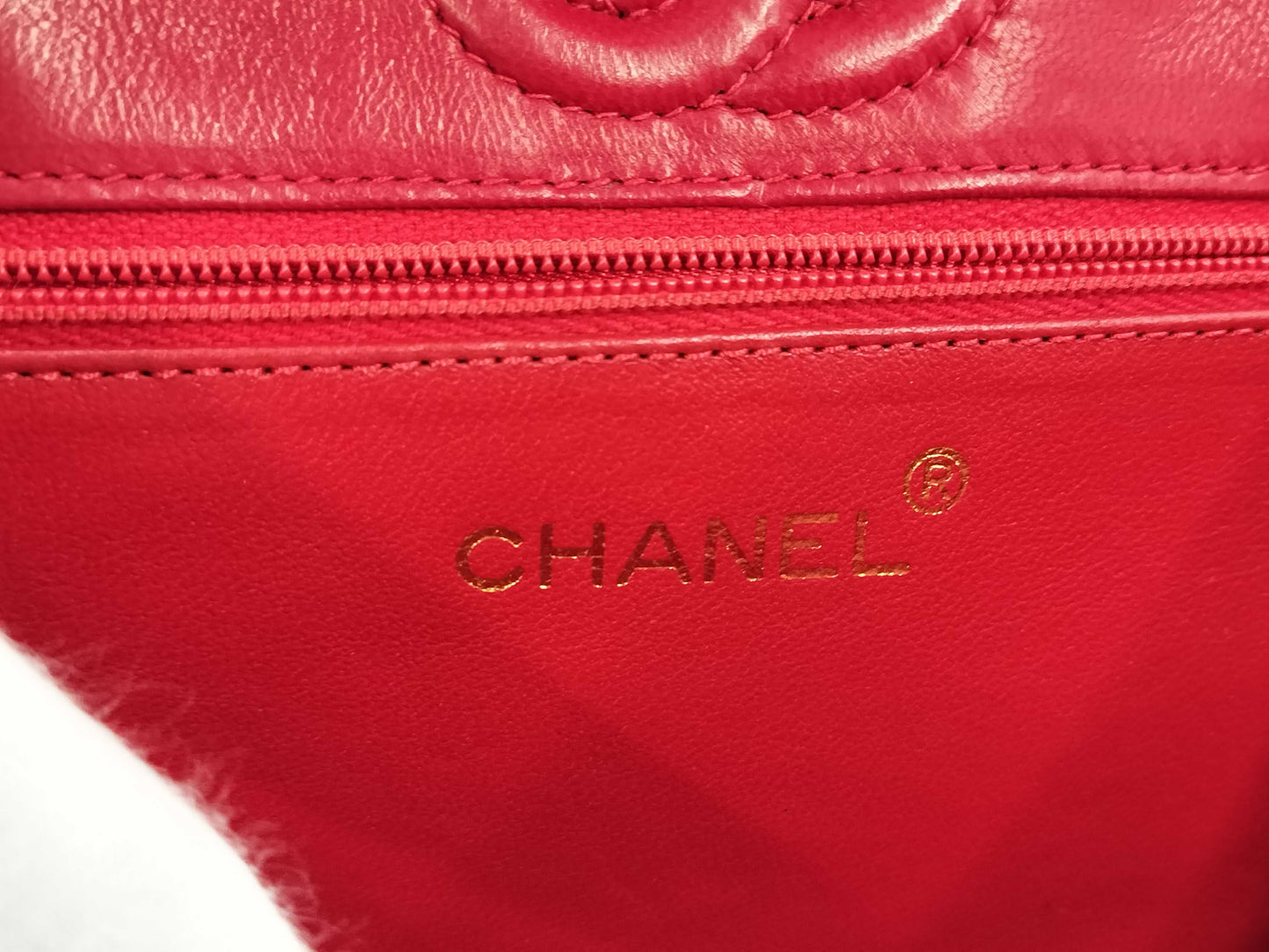 CHANEL Matelasse Octagon Lambskin Chain Shoulder Bag