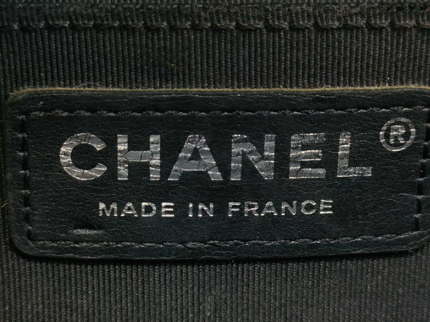 CHANEL Boy Chanel 25 Caviar Leather V-Stitch Chain Shoulder Bag with Seal