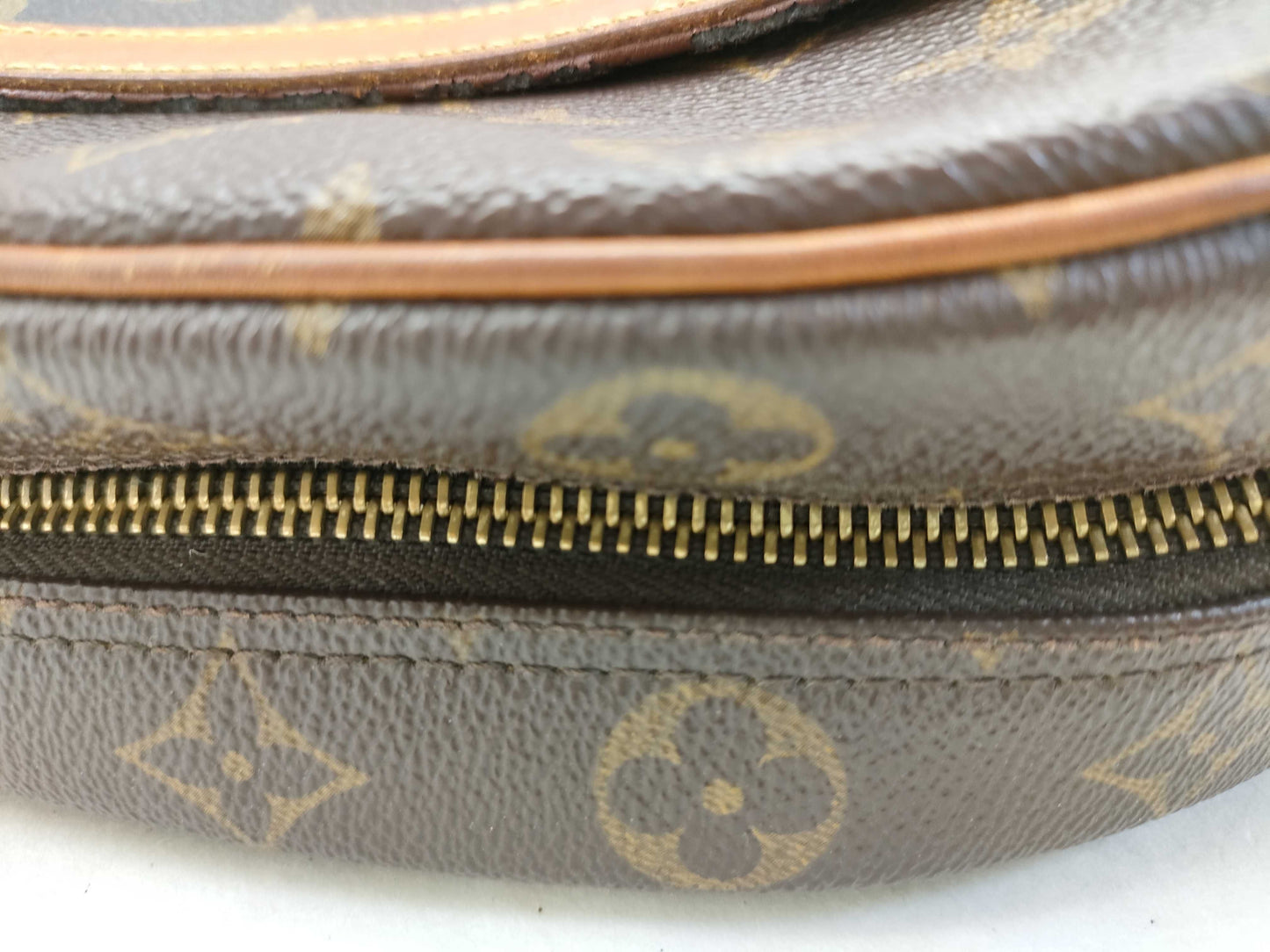LOUIS VUITTON Blois Monogram Shoulder Bag