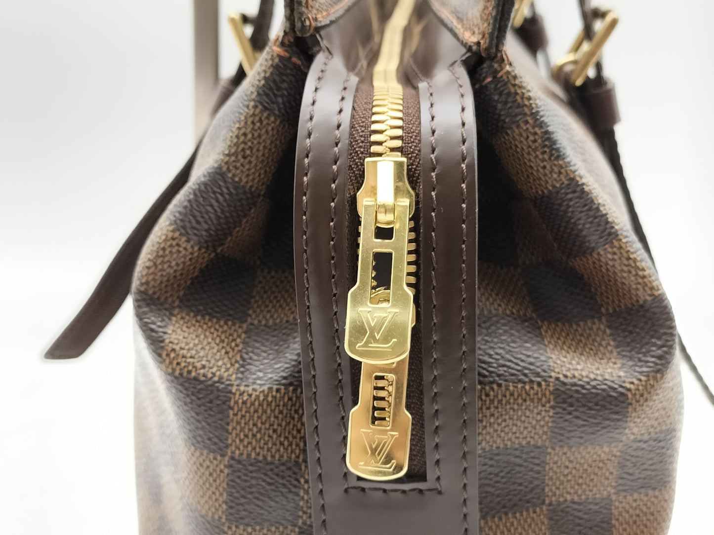 LOUIS VUITTON Damier Chelsea N51119 Shoulder Bag
