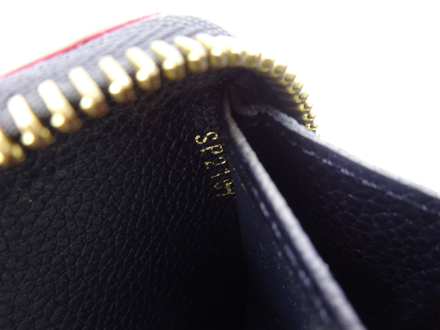 LOUIS VUITTON Monogram Empreinte Zippy Wallet