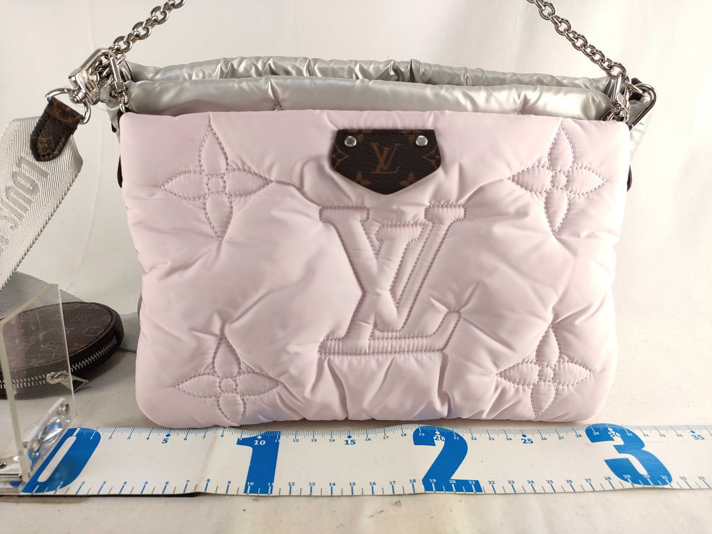 LOUIS VUITTON Maxi Multi Pochette Accessoires Shoulder Bag