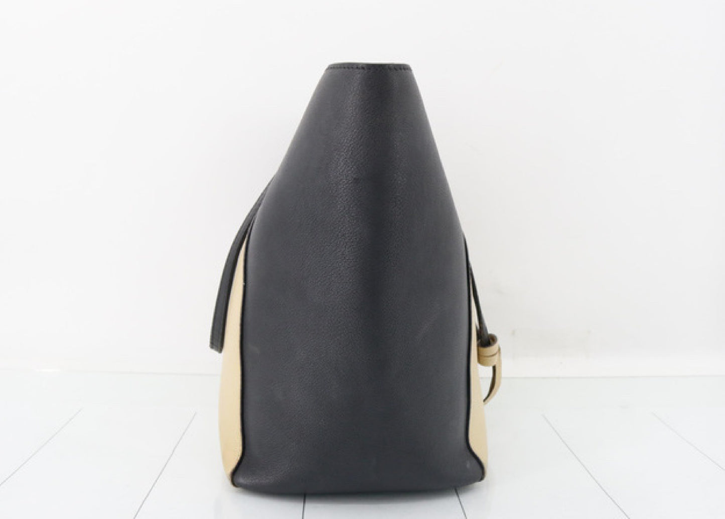 LOUIS VUITTON Lock Me Caba M42289 FL2166 Tote Bag
