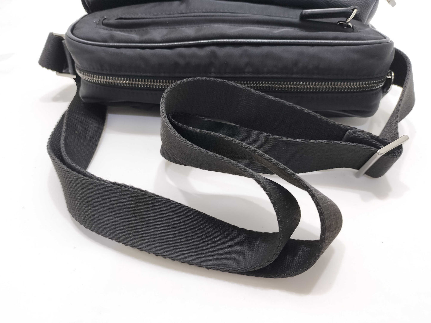 VERSACE ID - Versace Leather/Nylon Greca Signature Messenger Bag, Black, 25 cm, Shoulder Bag