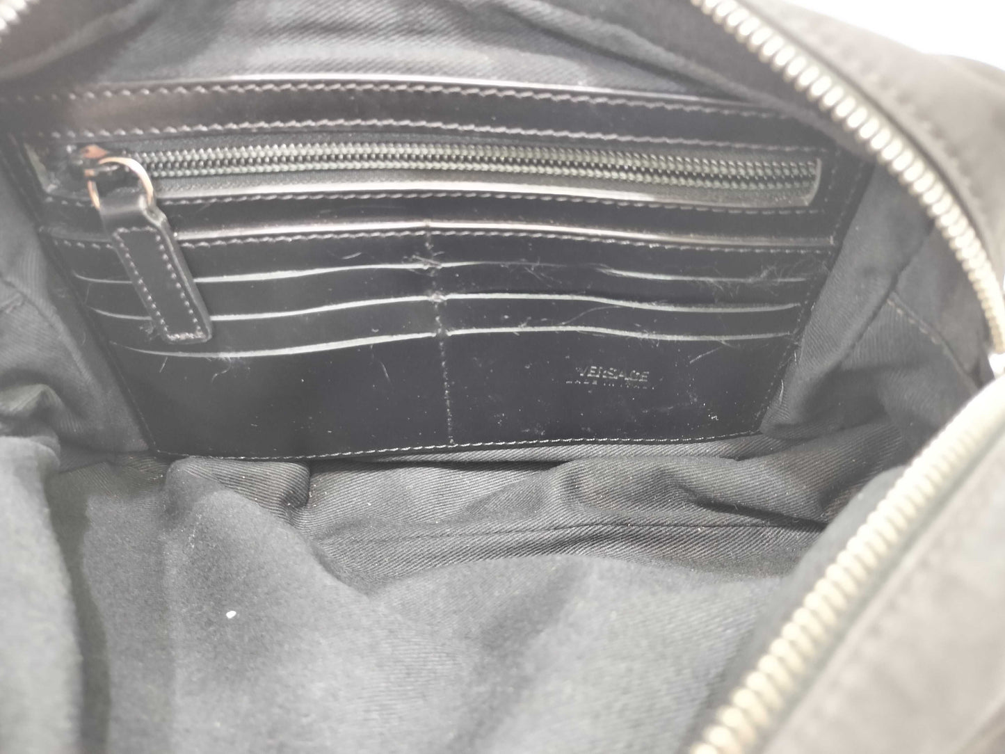 VERSACE ID - Versace Leather/Nylon Greca Signature Messenger Bag, Black, 25 cm, Shoulder Bag