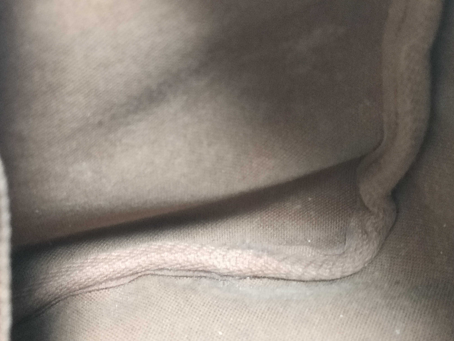 LOUIS VUITTON Louis Vuitton Monogram Speedy 25 Boston Bag