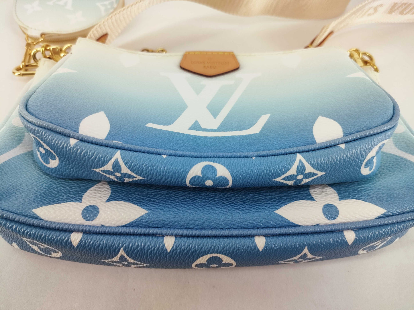 LOUIS VUITTON M57633 Monogram Multi Pochette Accessoires Blue/White M57633 RFID Verified Shoulder Bag