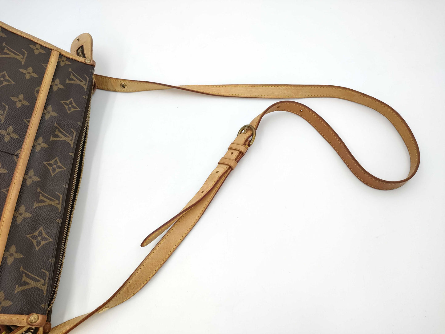 LOUIS VUITTON Popincourt Long Monogram Shoulder Bag M40008