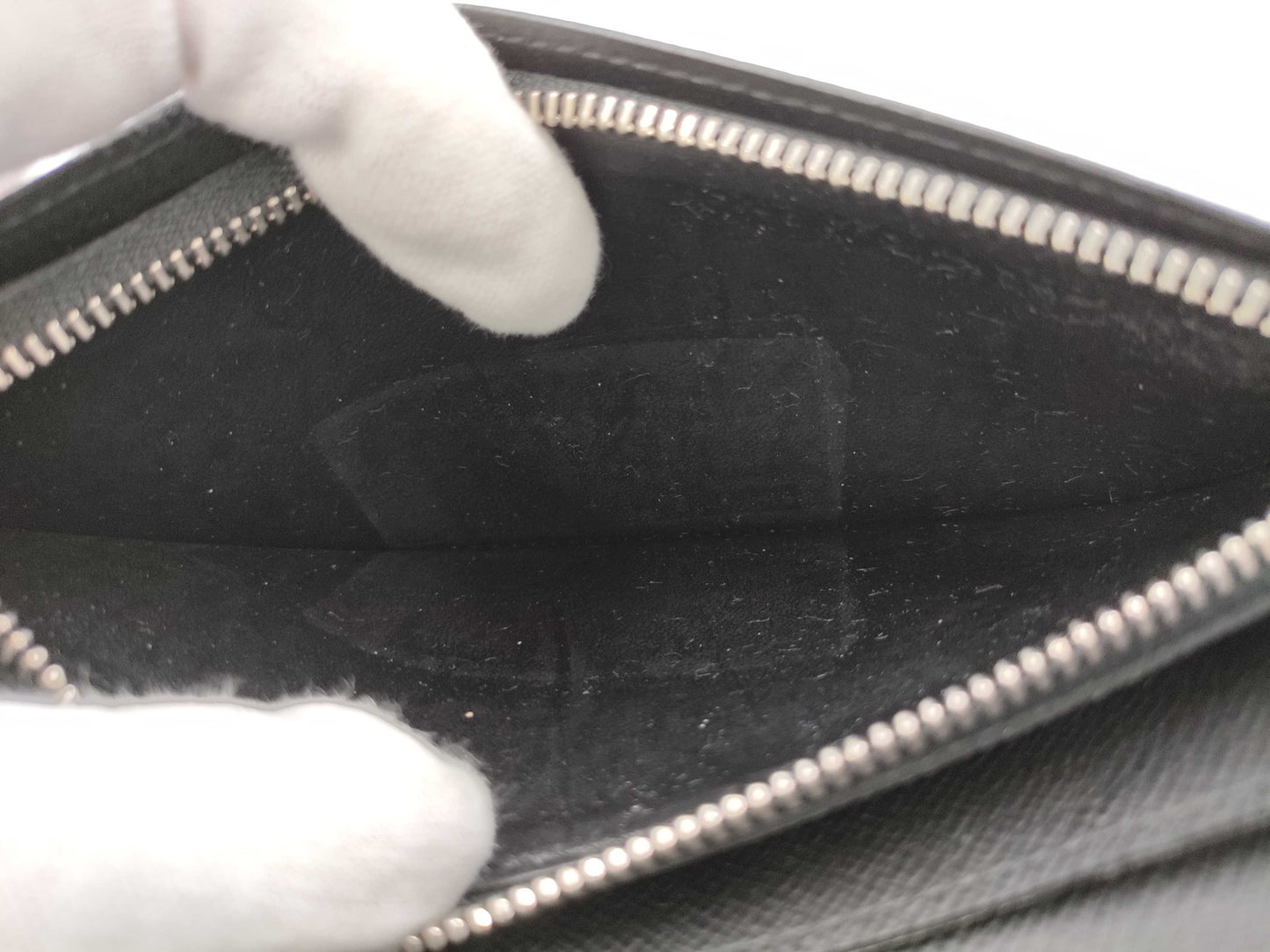 LOUIS VUITTON Graphite Brazza Wallet