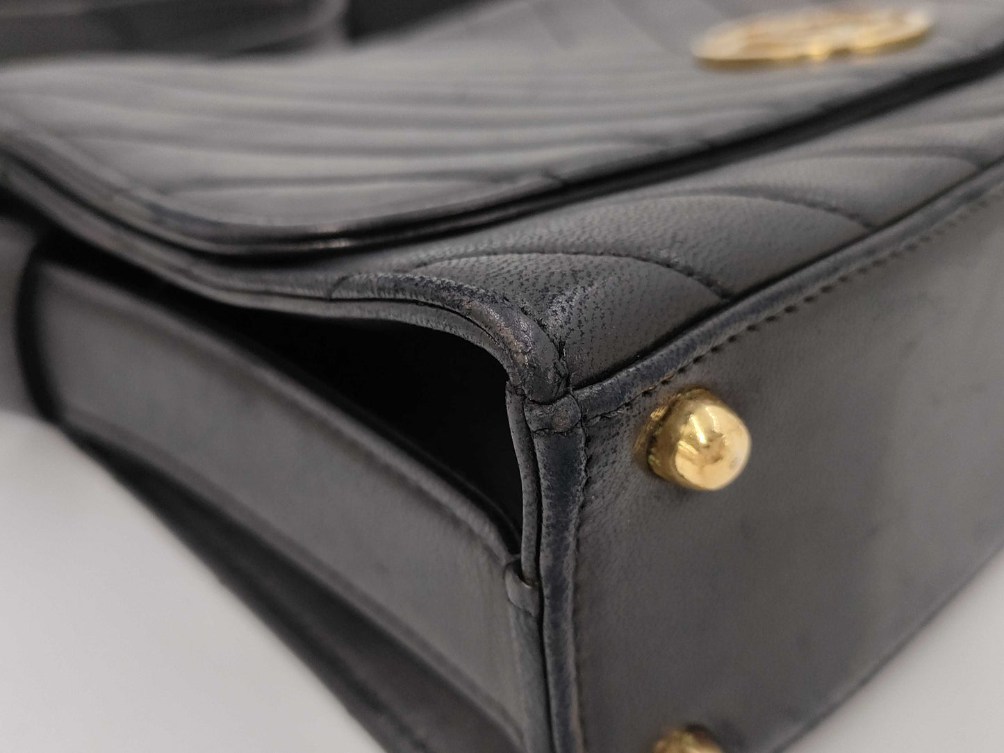 CHANEL Lamb V Stitch Circle Coco Mark Shoulder Bag