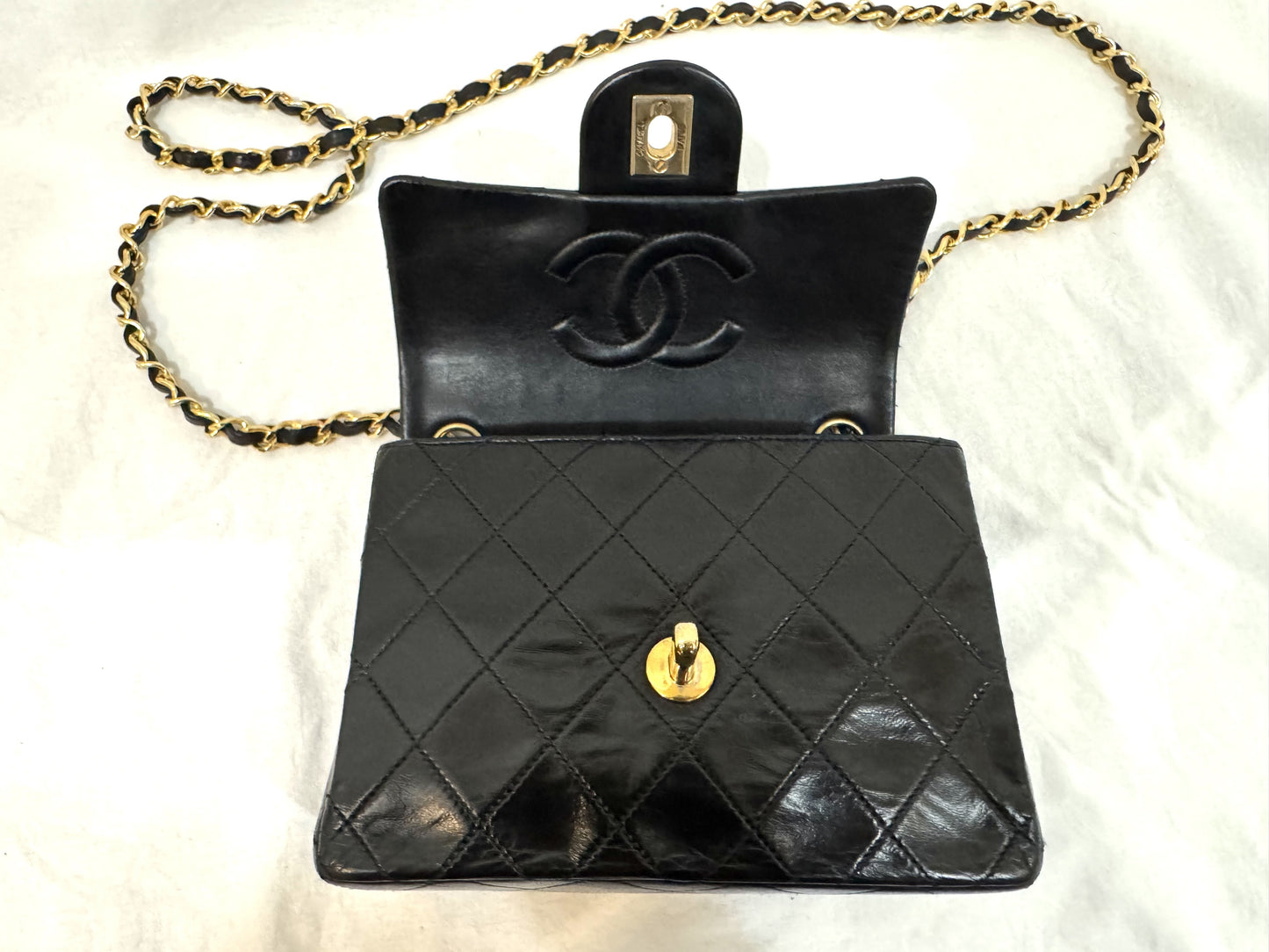 CHANEL Lambskin Mini Matelasse 17 Shoulder Bag with GD Hardware and 107cm Chain