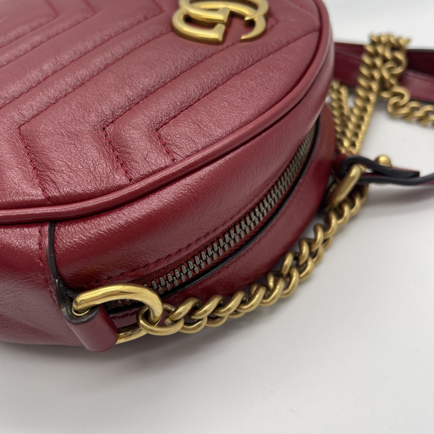 GUCCI Gucci Velvet Round Shoulder Bag