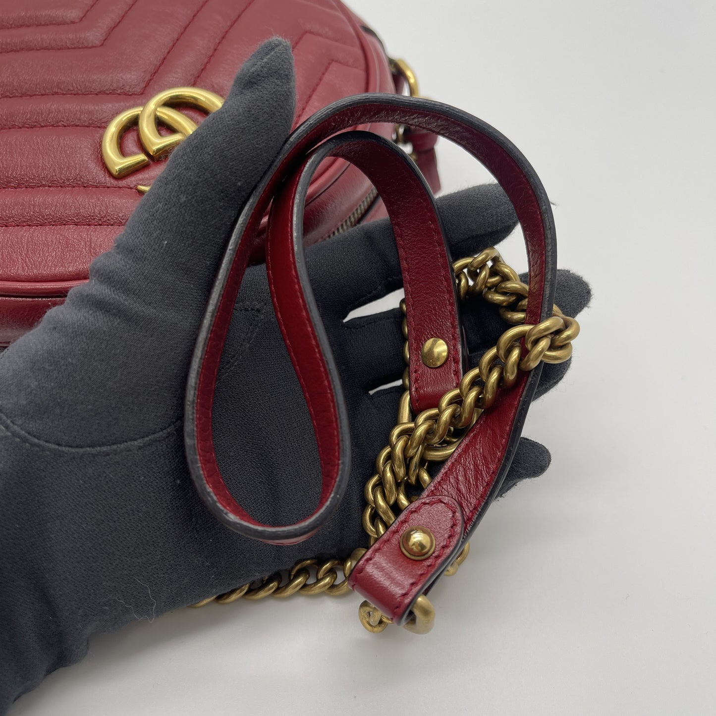GUCCI Gucci Velvet Round Shoulder Bag