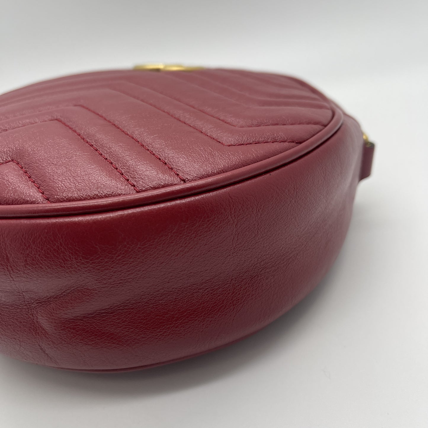 GUCCI Gucci Velvet Round Shoulder Bag