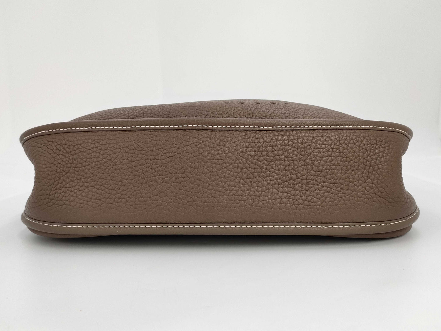 HERMES Evelyn 3PM Taurillon Clemence Etoupe Stainless Steel Y Stamp Shoulder Bag