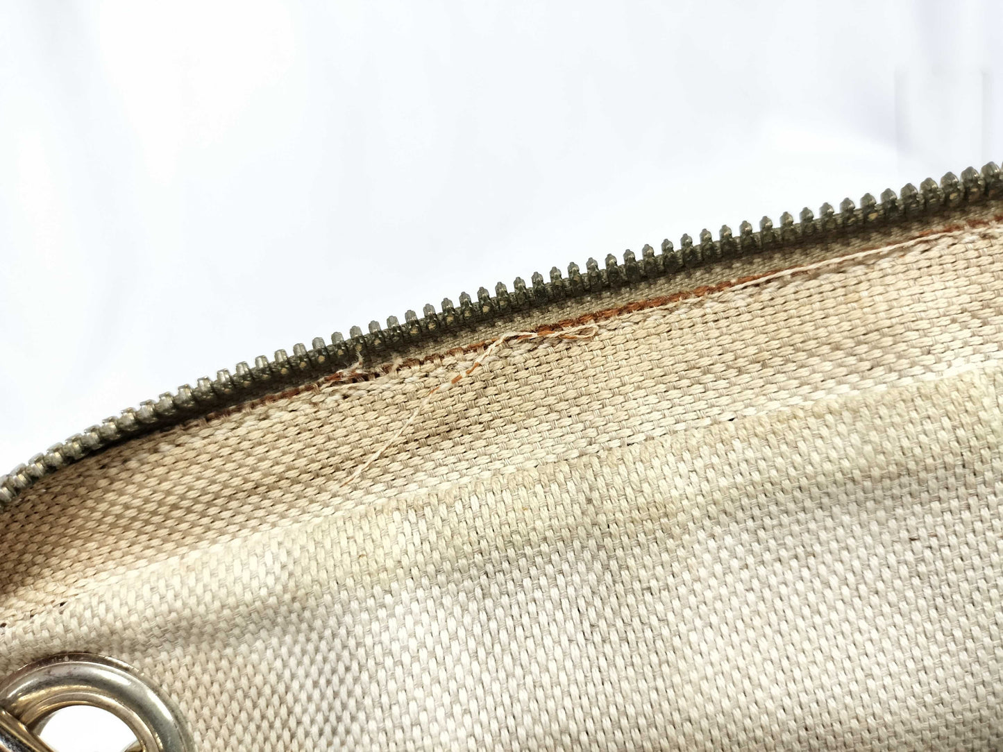 GUCCI Leather GG Chain Fringe Handbag