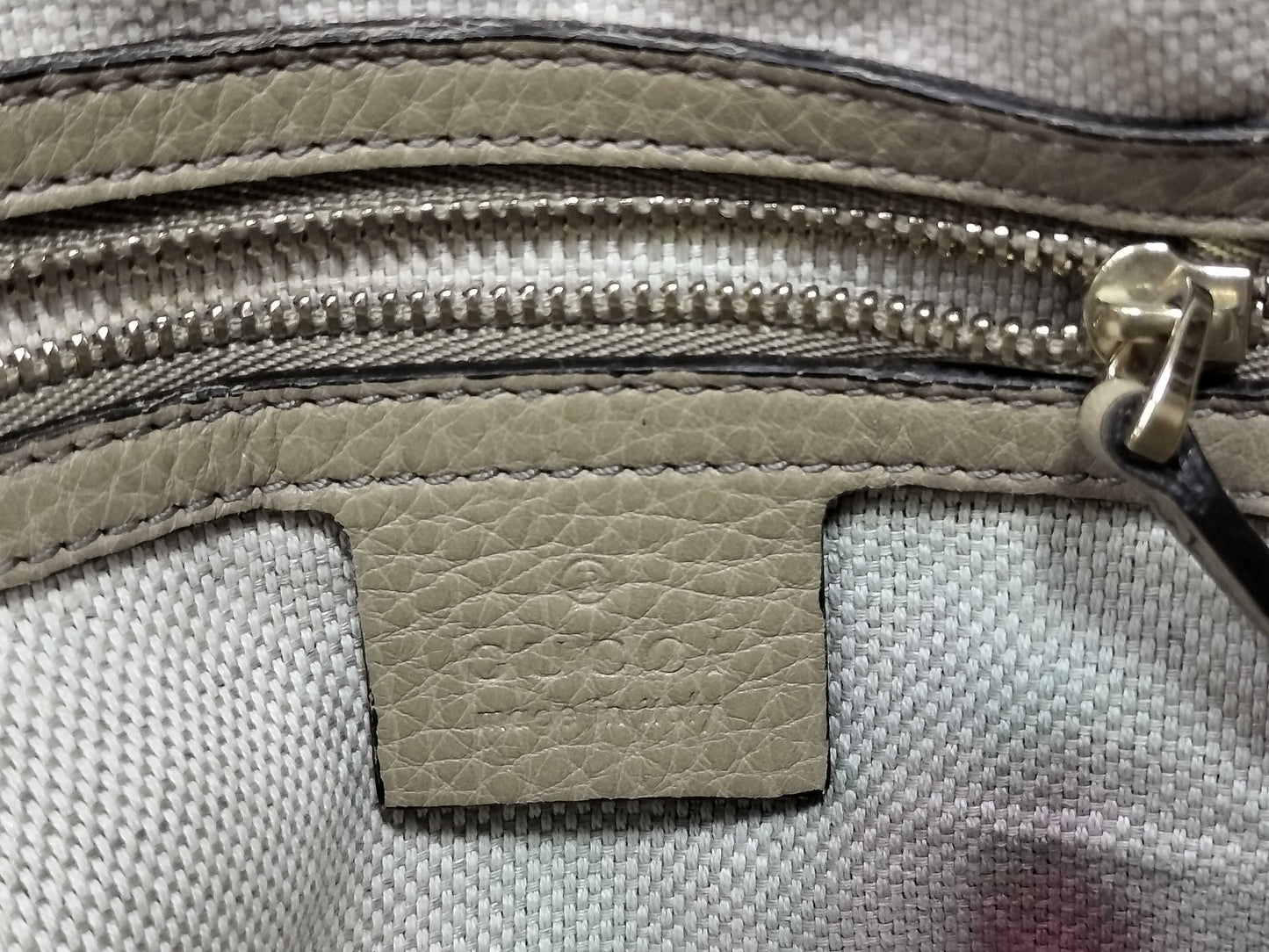 GUCCI Leather GG Chain Fringe Handbag