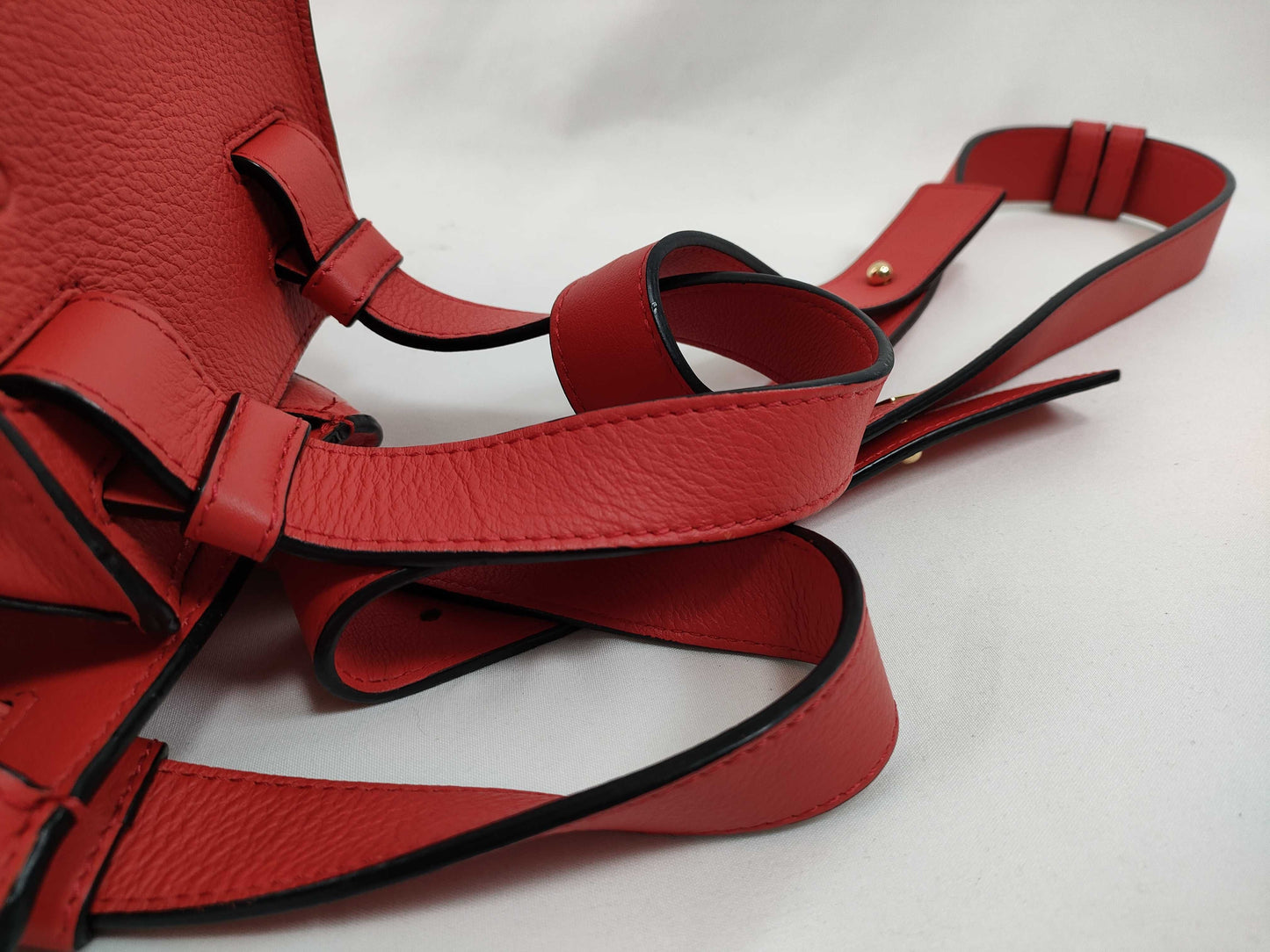 LOEWE Hammock Medium Red Shoulder Bag