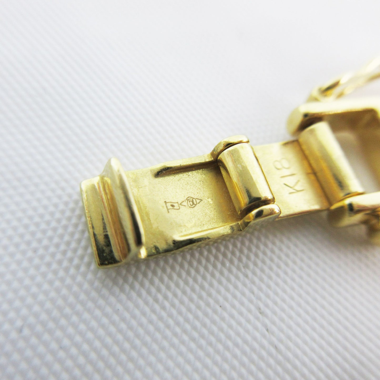 6-sided double 18K gold Kihei necklace, 100.8g