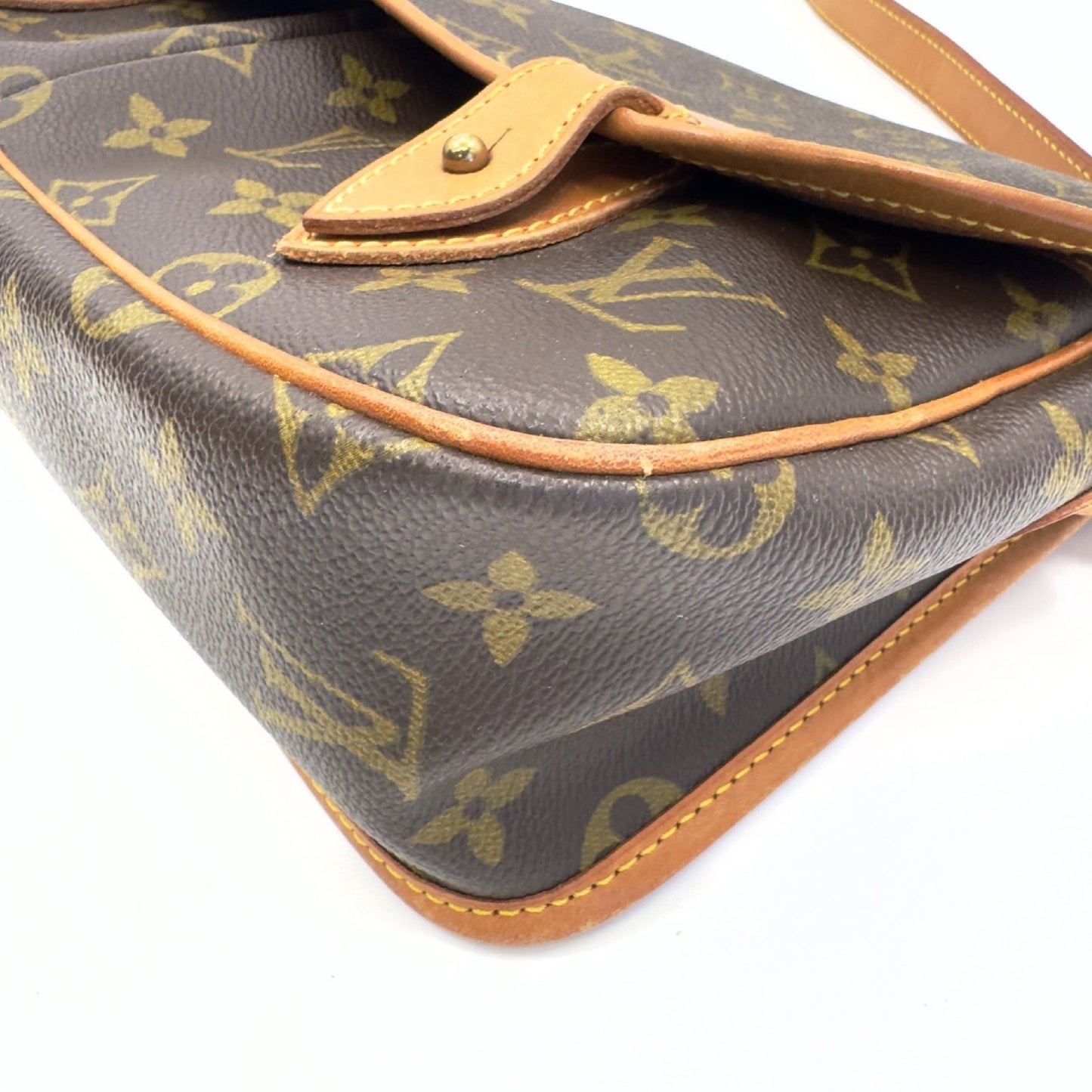 LOUIS VUITTON Monogram Gibessier 30 Shoulder Bag