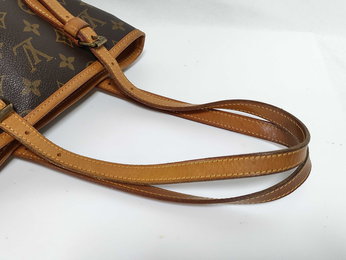 LOUIS VUITTON M42238 Monogram Louis Vuitton Monogram Bucket PM Handbag