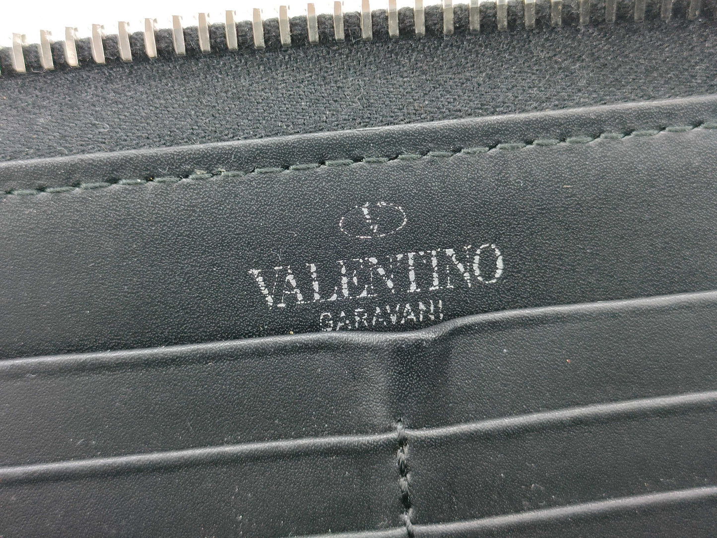 VALENTINO VLTN logo long wallet