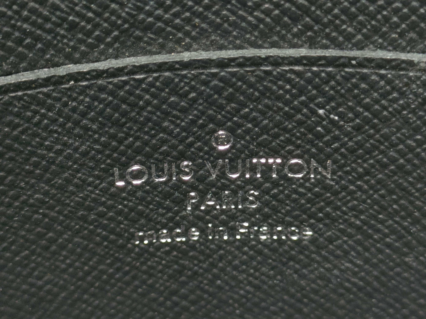 LOUIS VUITTON M69404 Louis Vuitton Macassar Christopher Wearable Wallet M69404 RFID Shoulder Bag