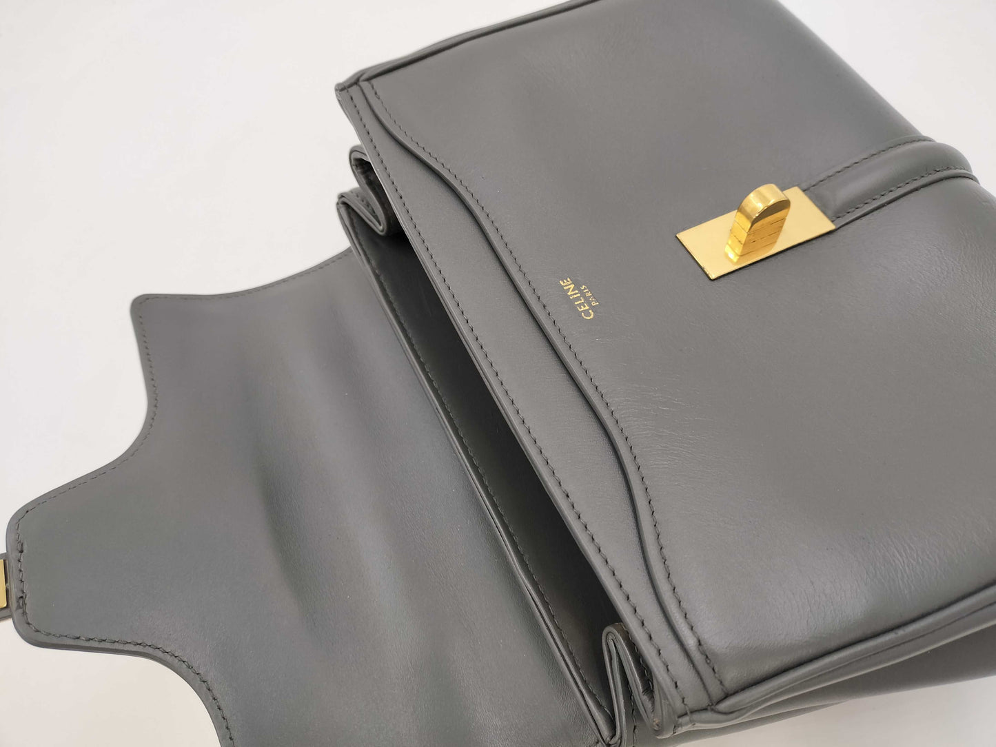 CELINE 16 Seize Besas Small Shoulder Bag