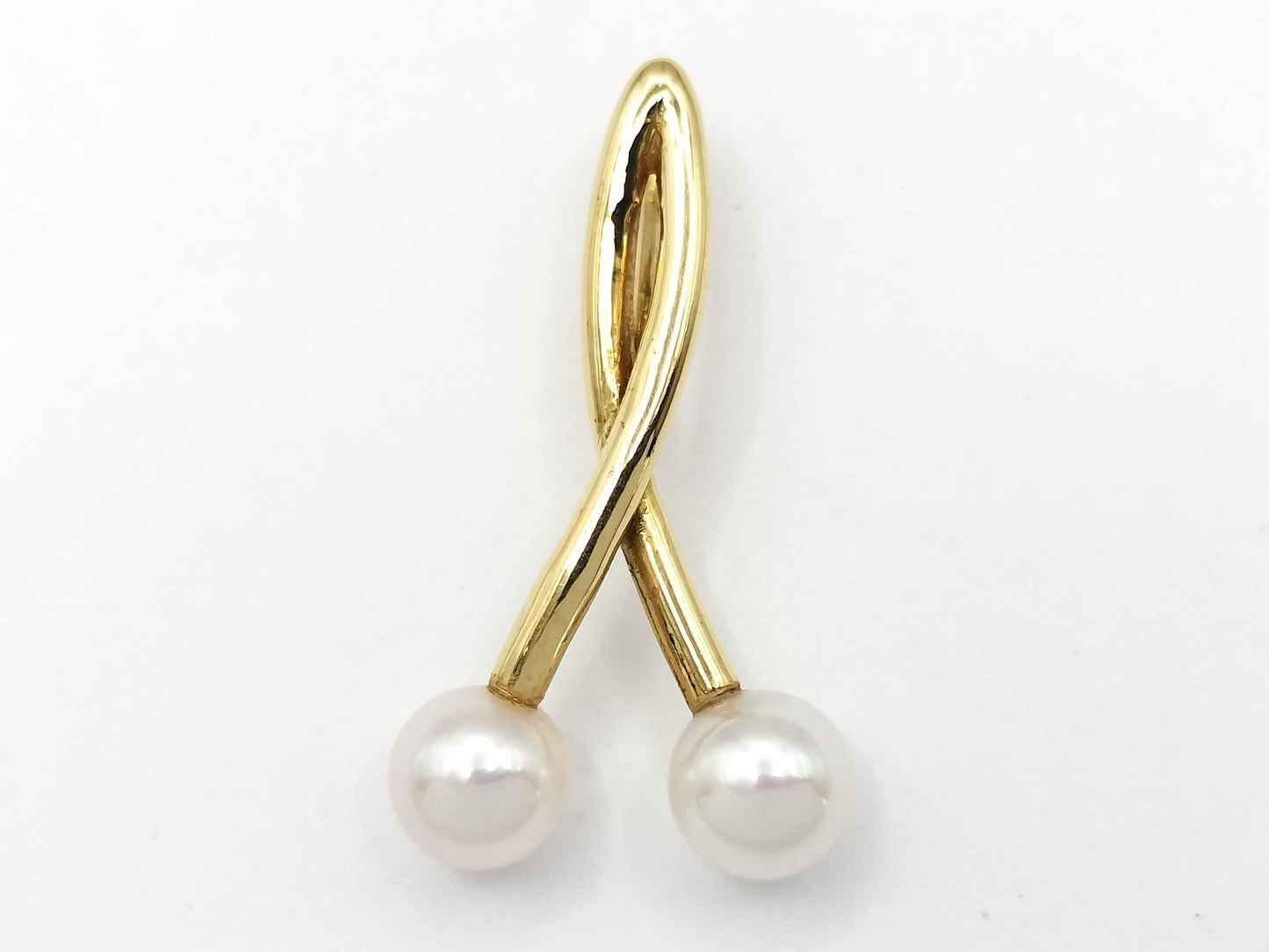 TASAKI Pearl Pendant Top, 4.5mm Diameter, 18K Gold, 1.0g
