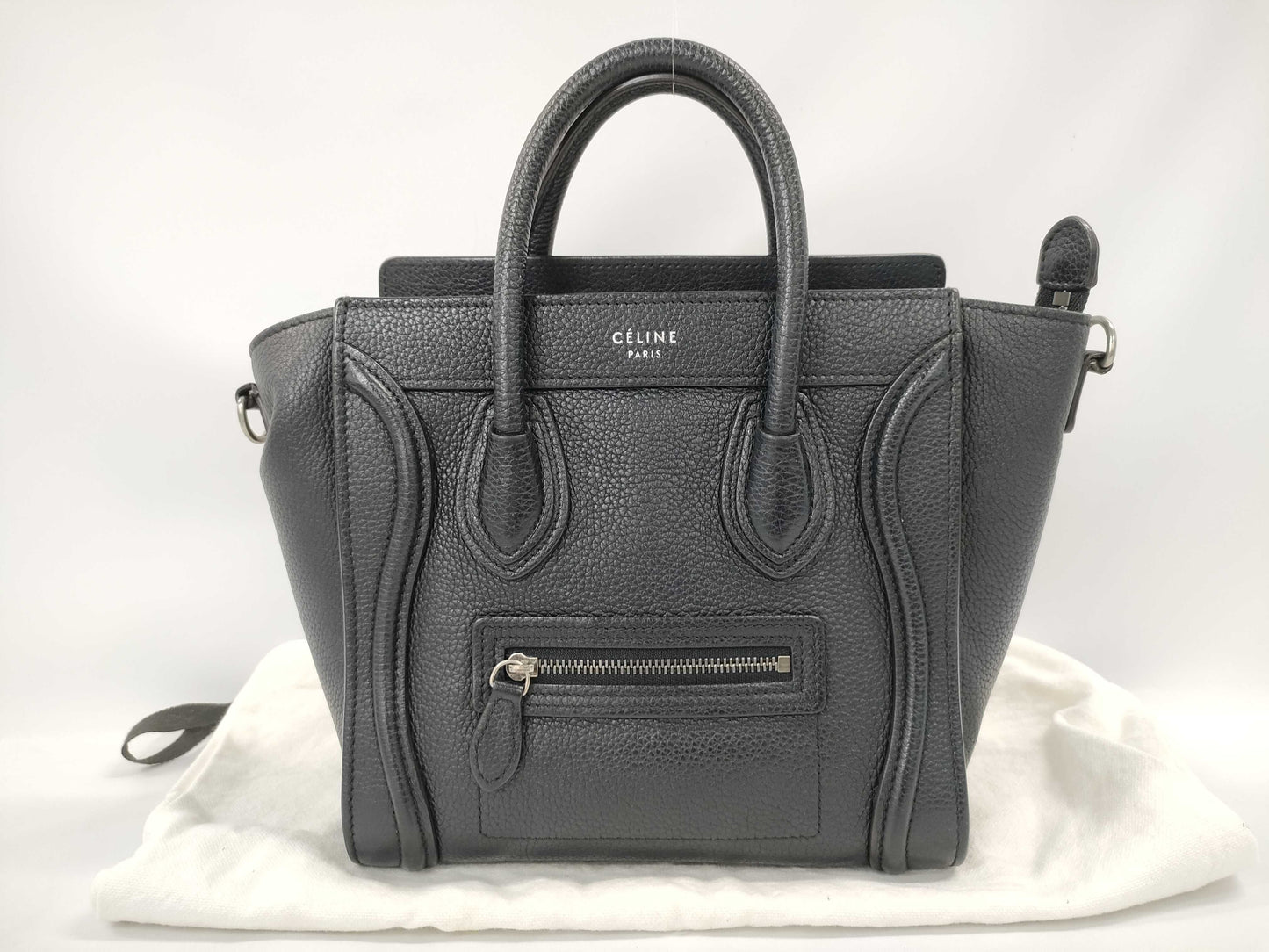 CELINE Luggage Nano Shopper Black with Silver Hardware and Leather Shoulder Bag W0U00093 Handbag