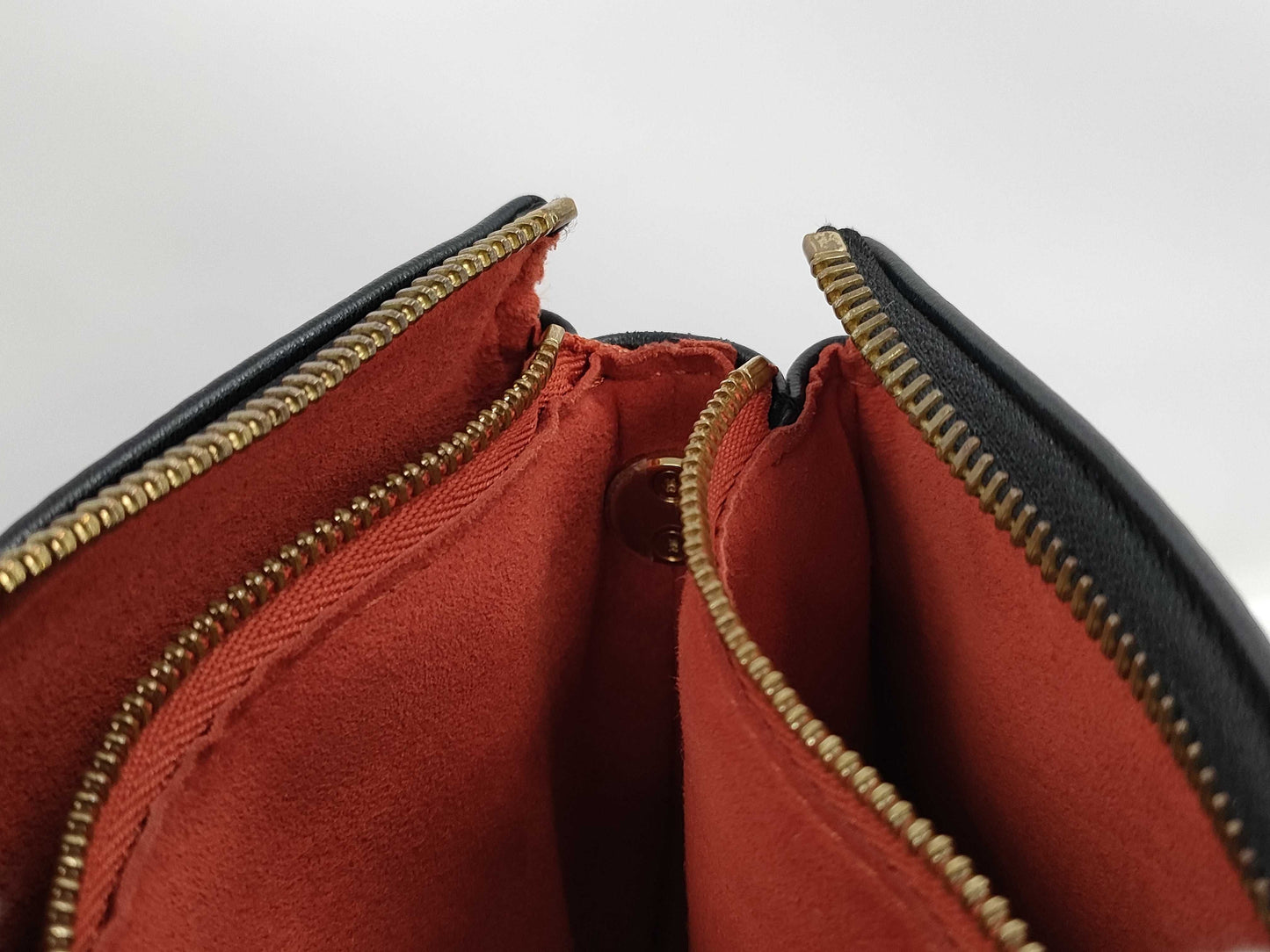 LOUIS VUITTON Coussin BB 2-Way Shoulder Bag, Black Leather with Gold Hardware, M21259, RFID, Shoulder Strap, Chain, Shoulder Bag