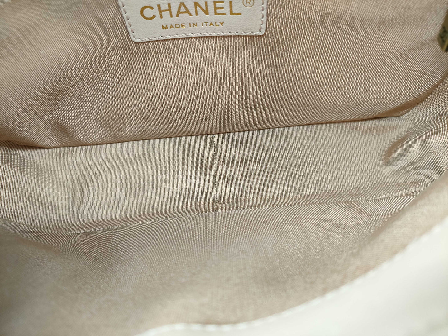 CHANEL Design Stitch Chain Shoulder Bag with Lambskin and Gold Hardware, 23078341, No Cards Included