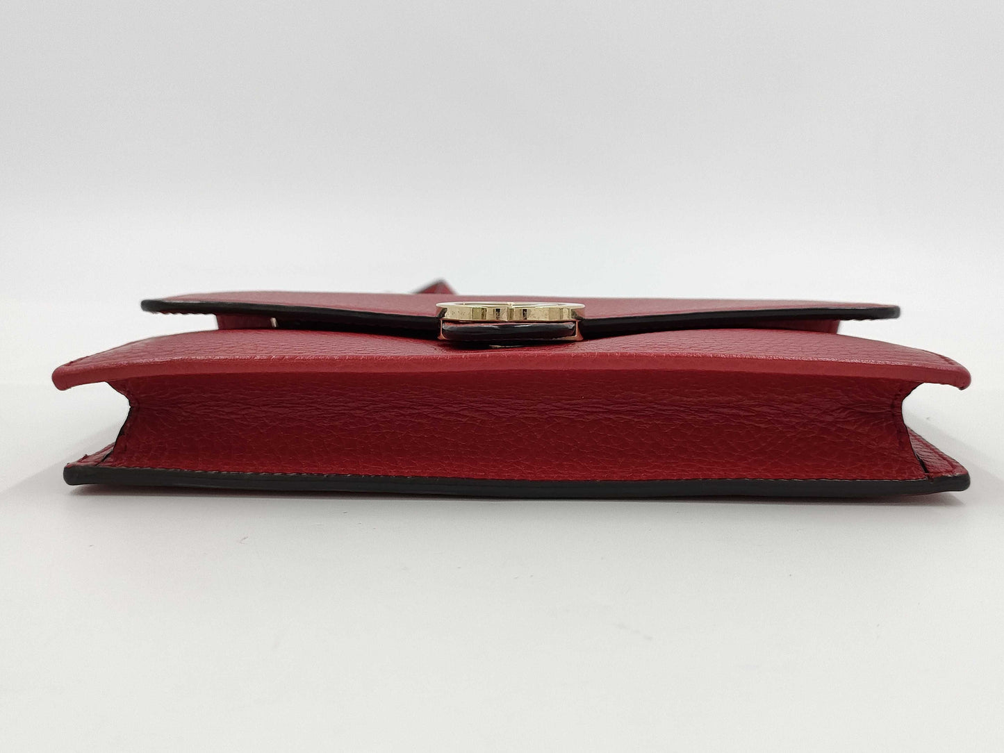 GUCCI Interlocking G Chain Shoulder Wallet in Red with Gold Hardware and Leather, 510314 203887 Shoulder Bag