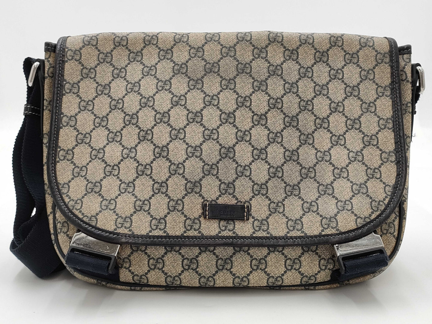 GUCCI GG Supreme Canvas Shoulder Bag in Beige PVC with Silver Hardware, 201732