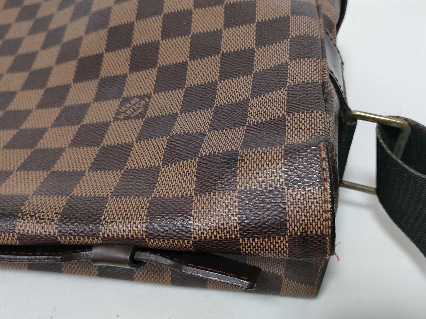 LOUIS VUITTON N 42270 Damier LV Bag x 1 Shoulder Bag