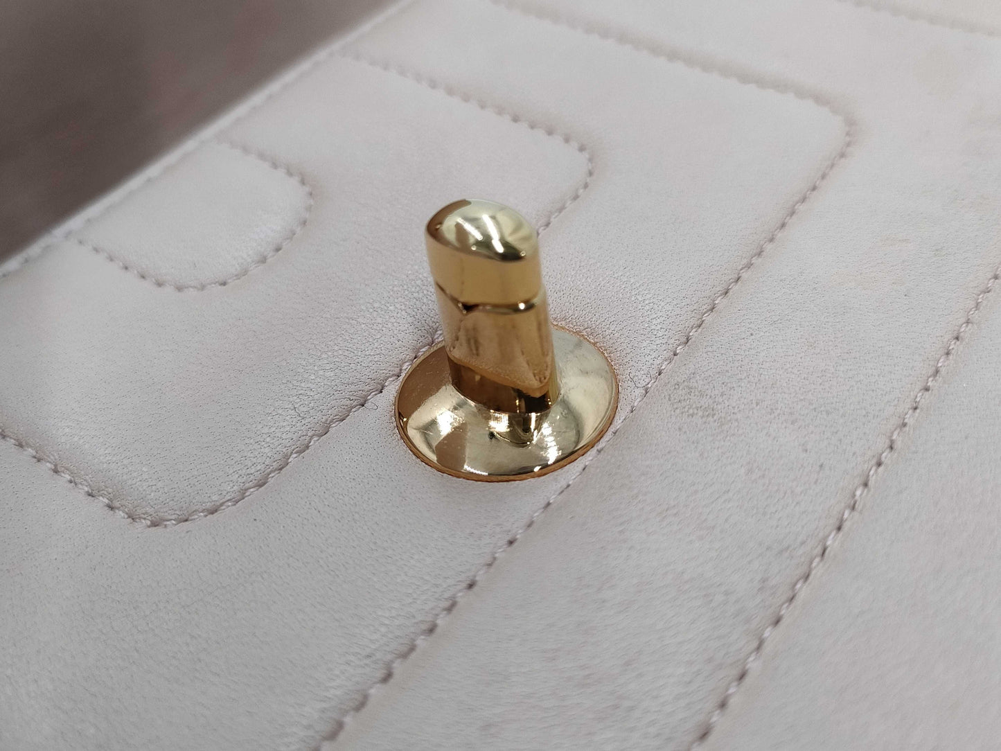 CHANEL Beige Shoulder Bag