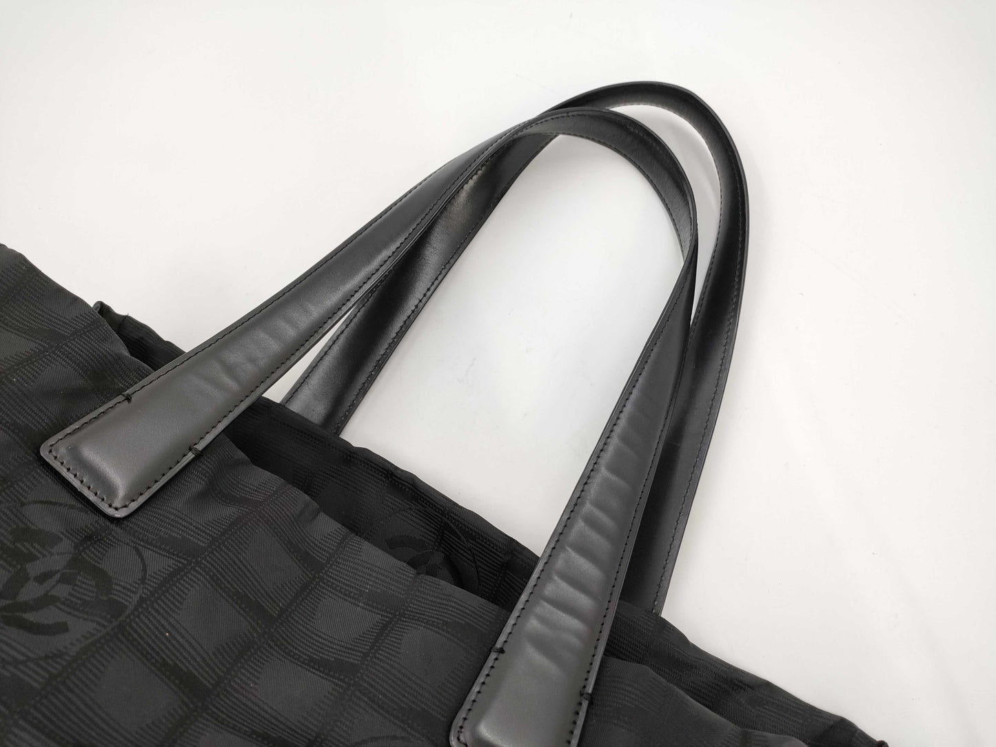 CHANEL New Travel Line Tote Bag Tote Bag