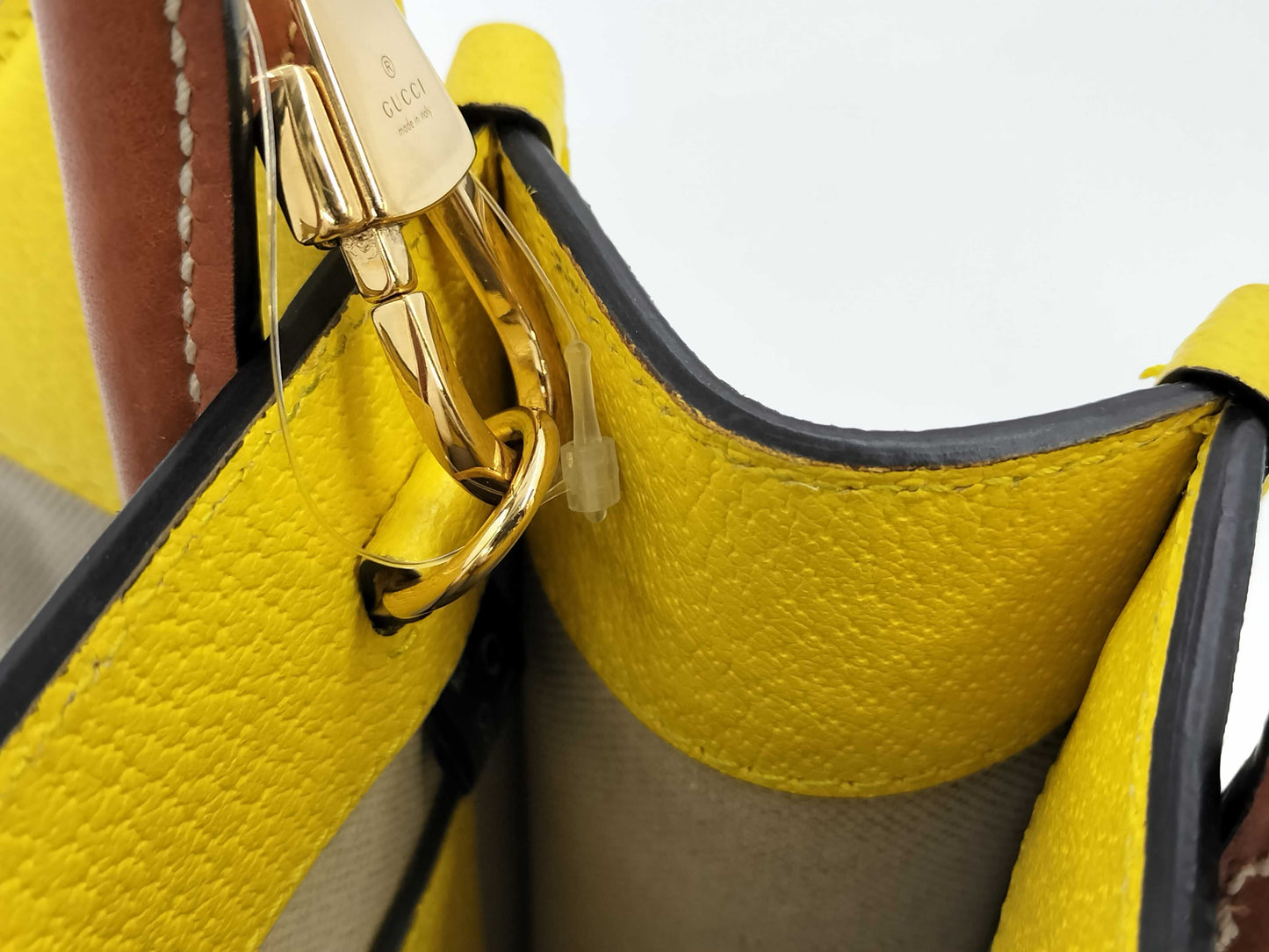 GUCCI GUCCI GG Supreme Vertical 2-Way Handbag