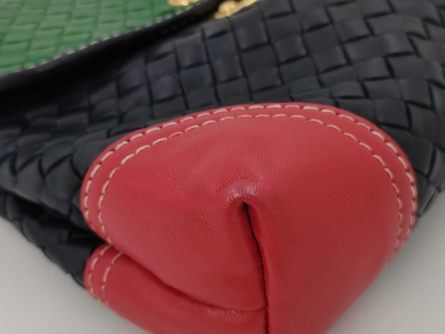 BOTTEGA VENETA Bottega Veneta Intrecciato Leather Handbag Multicolor Shoulder Bag