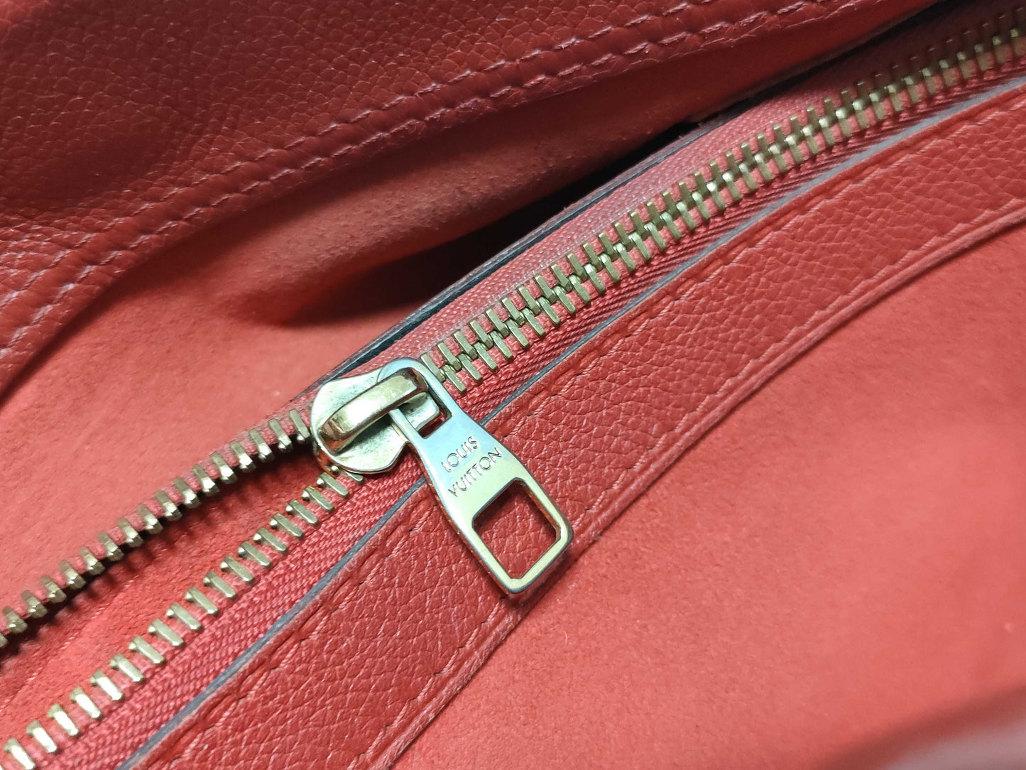 LOUIS VUITTON M51197 Monogram Pallas Chain Tote Handbag