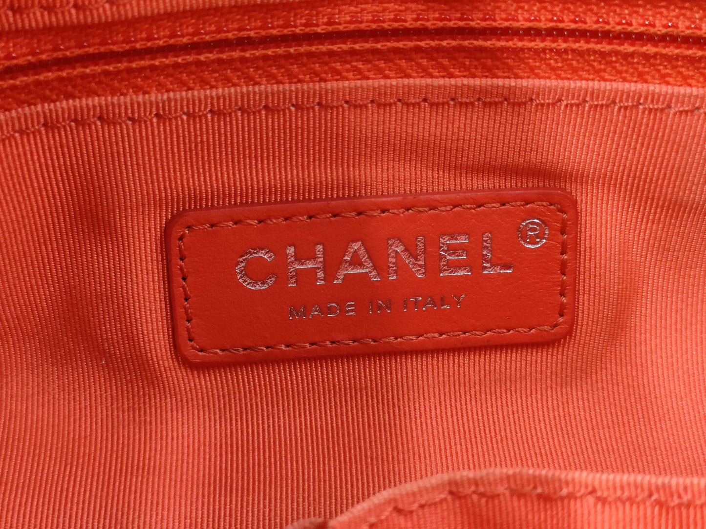 CHANEL Cabriel Chain Shoulder Bag in Orange Leather