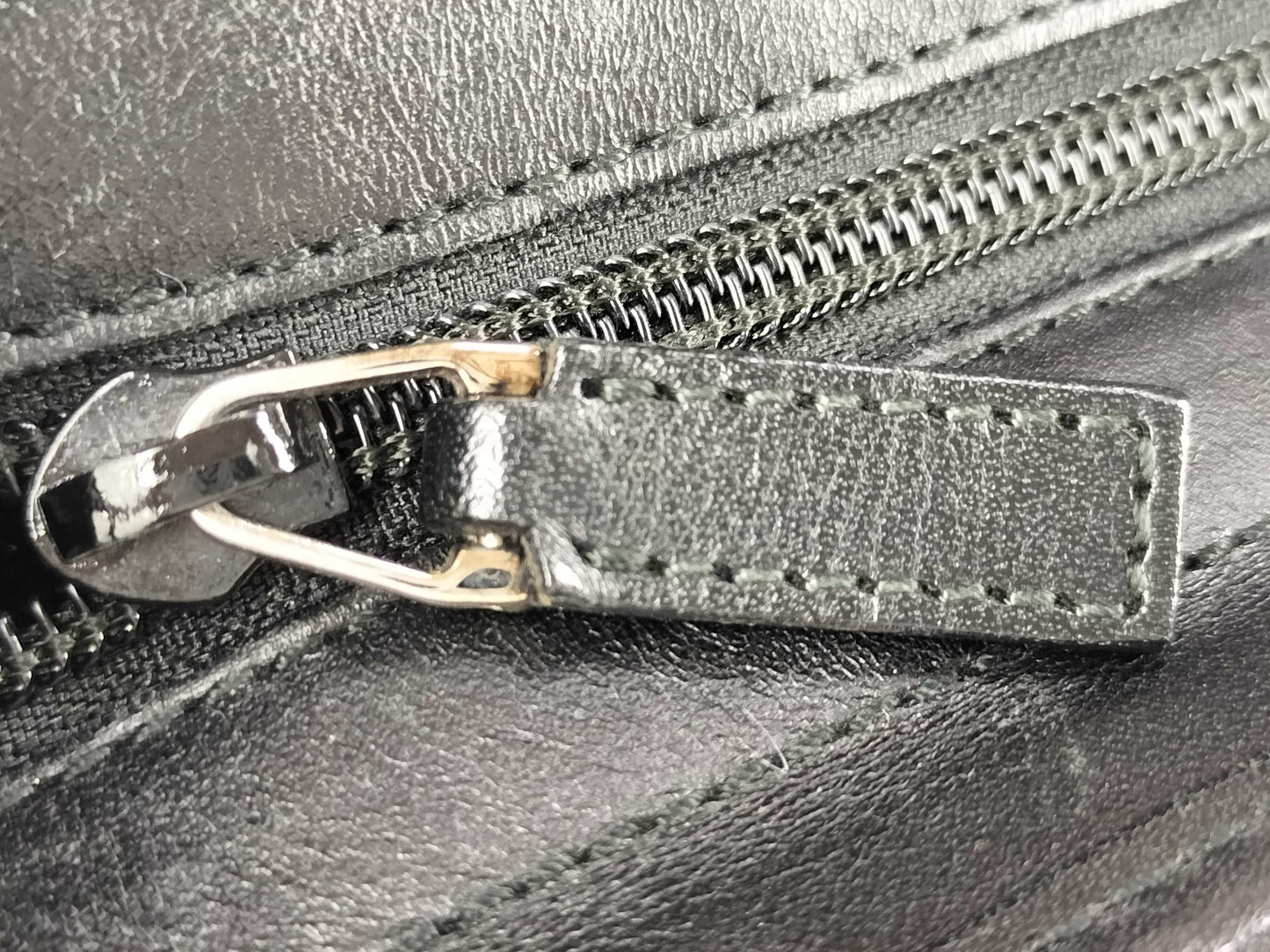 GUCCI GG Canvas Shoulder Bag