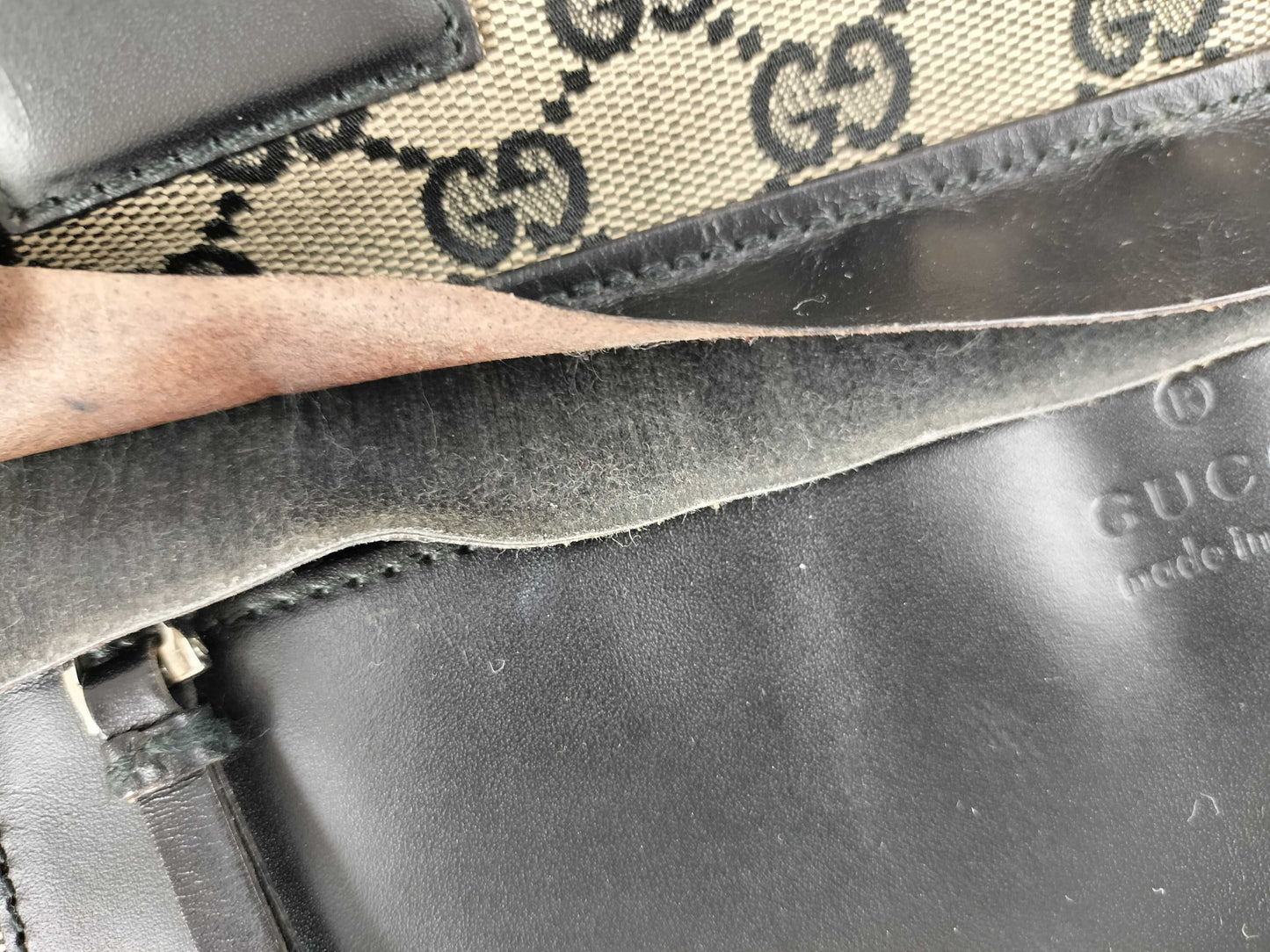 GUCCI GG Canvas Shoulder Bag