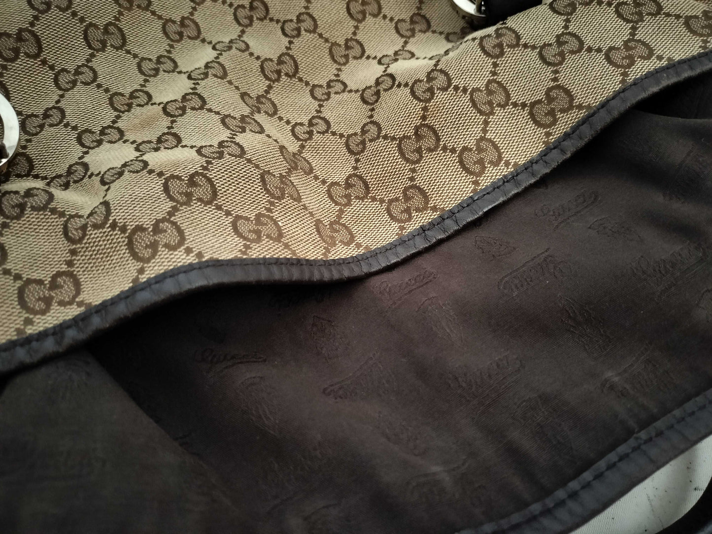 GUCCI GG Canvas Tote Bag