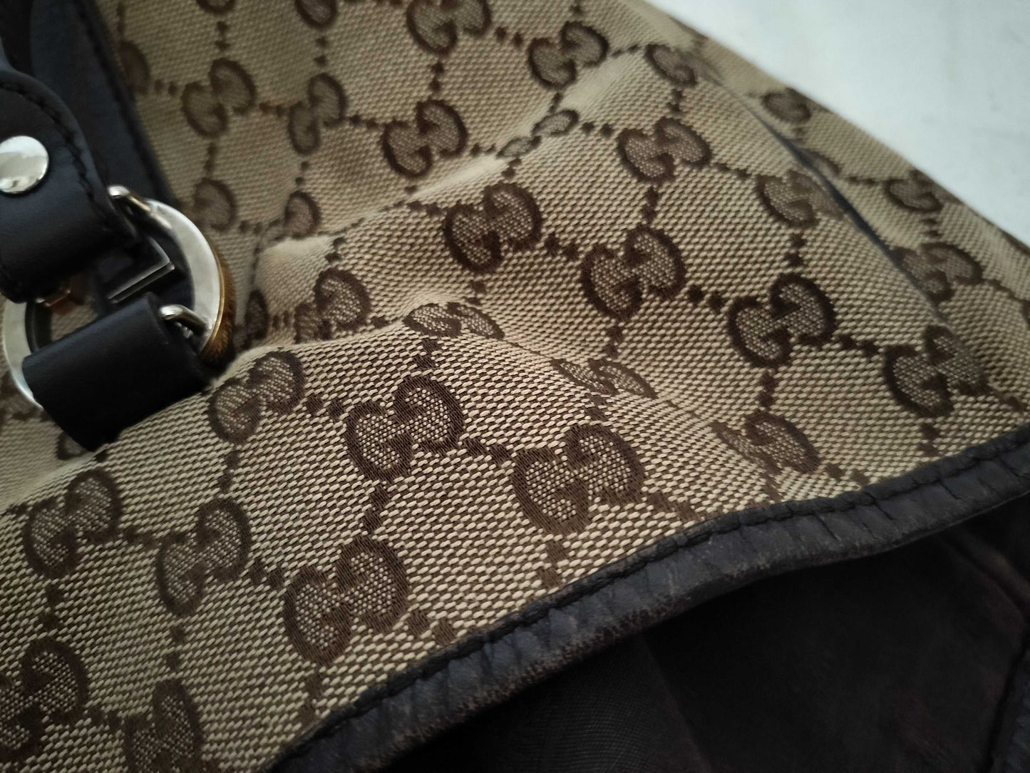GUCCI GG Canvas Tote Bag