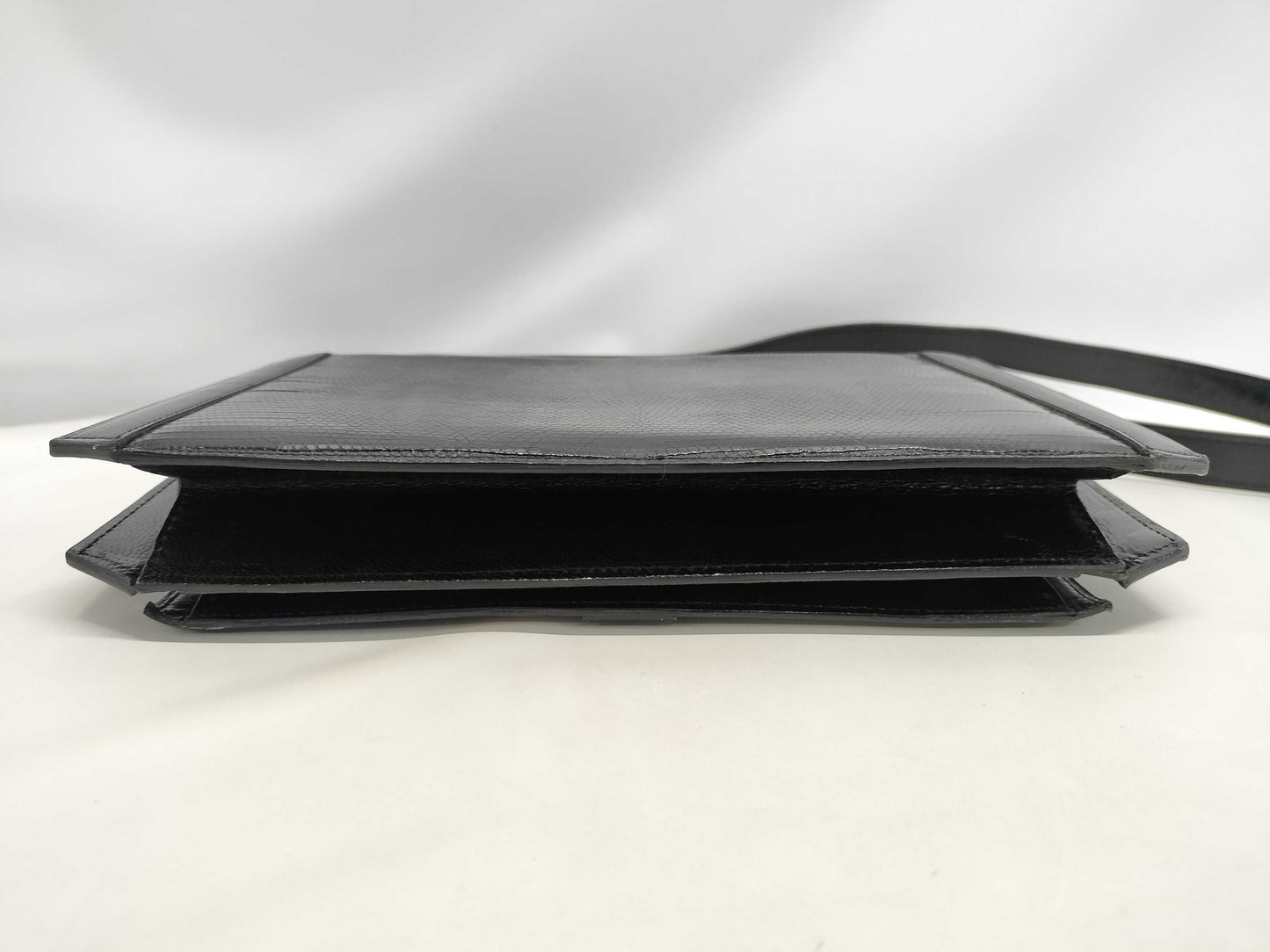 Yves Saint Laurent Lizard Leather Shoulder Bag