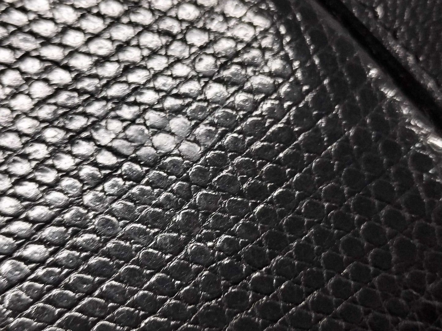 Yves Saint Laurent Lizard Leather Shoulder Bag