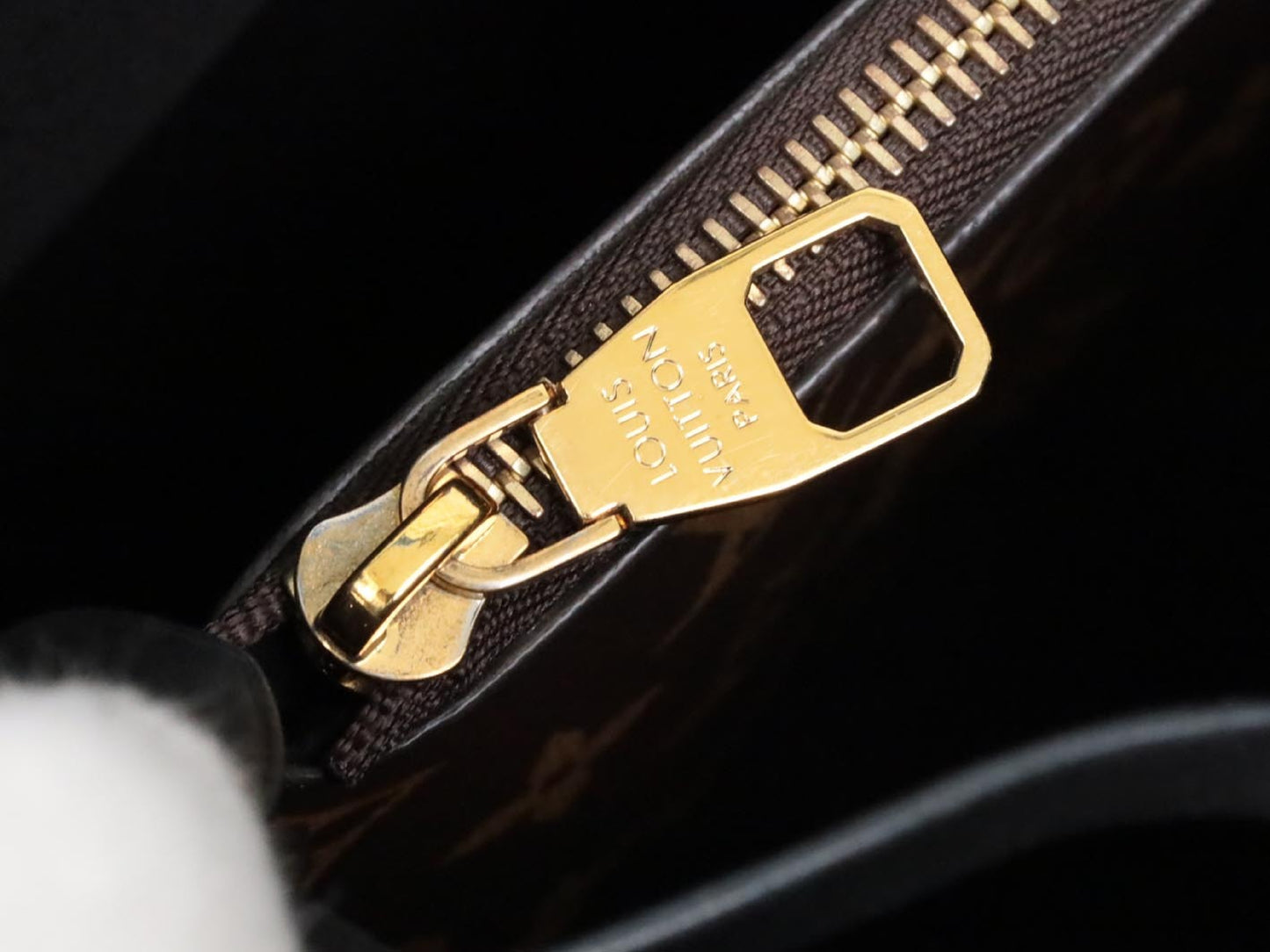 LOUIS VUITTON Monogram NeoNoe M44020 RFID Verified Shoulder Bag