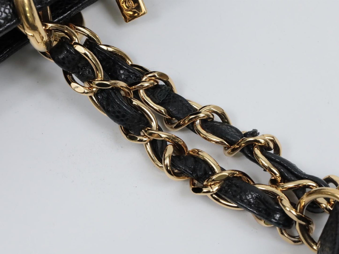 CHANEL GST Caviar 17 series shoulder bag